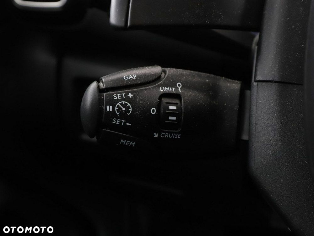 Citroën C5 Aircross 1.2 PureTech Live EAT8 - 35