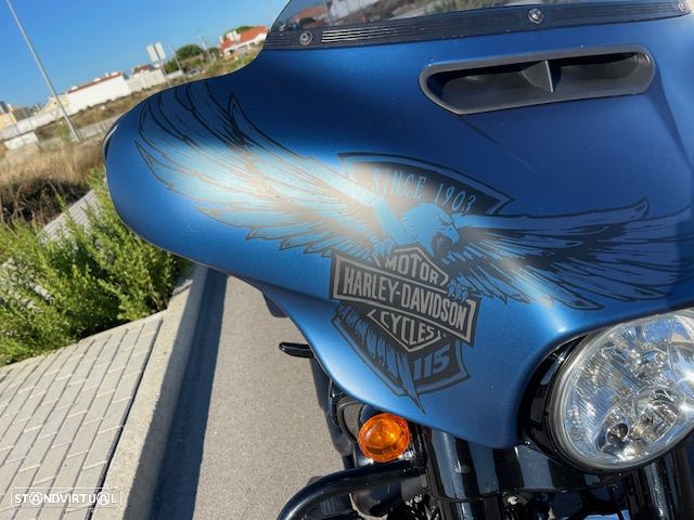 Harley-Davidson FLHXS Street Glide spécial anniversary 115th - 4