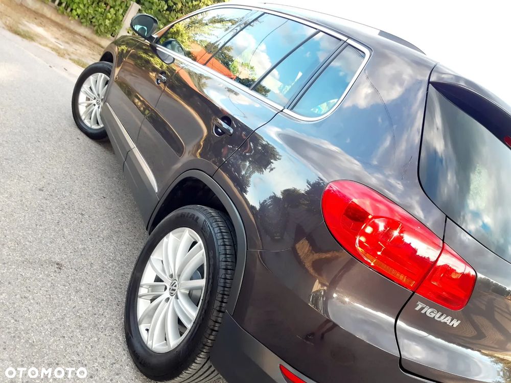 Volkswagen Tiguan 2.0 TDI SCR 4MOTION BlueMotion Technology Lounge Track & Style - 16