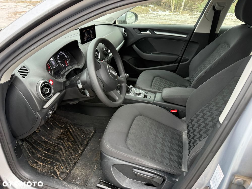 Audi A3 Sportback - 4