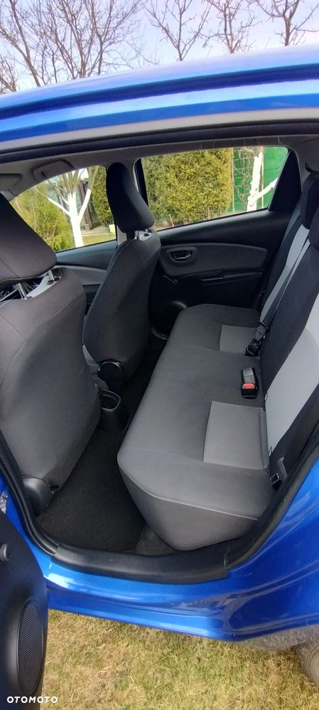 Toyota Yaris 1.5 Premium - 11