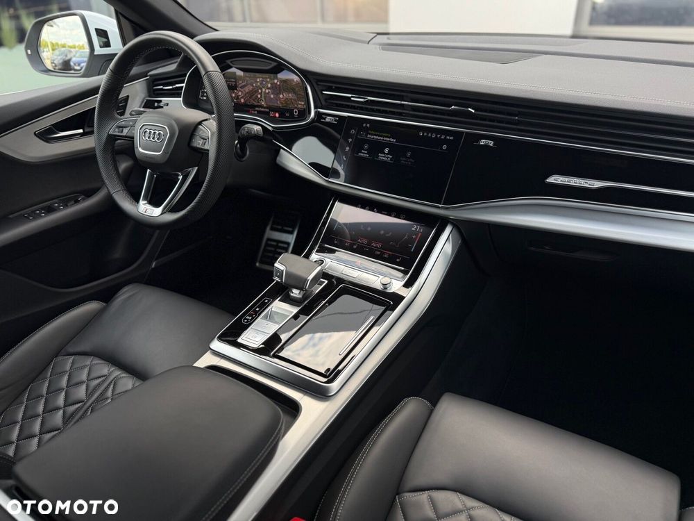 Audi Q8 - 13