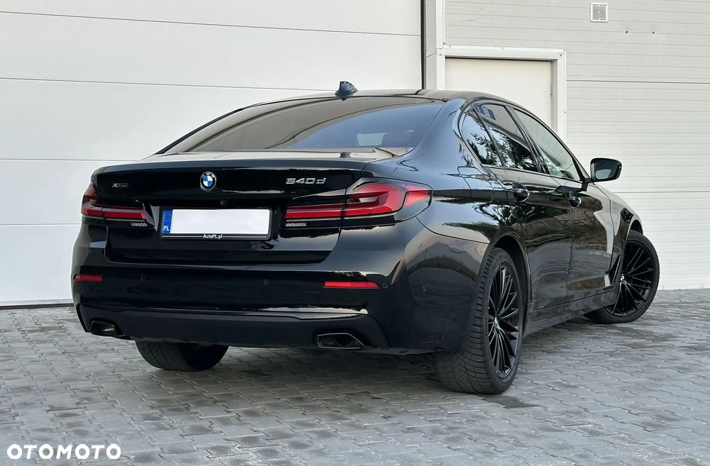 BMW Seria 5 540d xDrive mHEV sport - 8