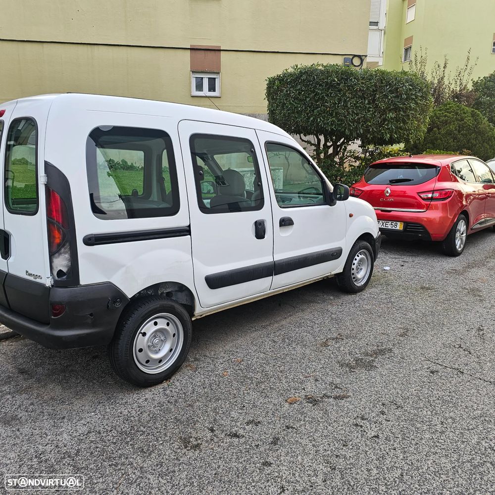 Renault Kangoo ver-1-2-16v-confort - 3