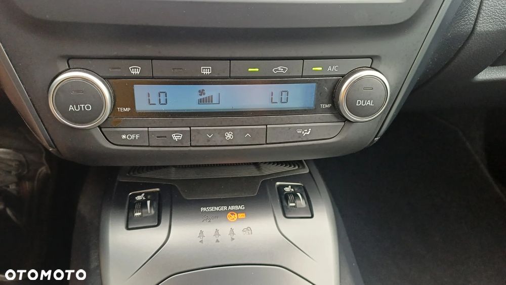 Toyota Avensis 1.8 Prestige - 20