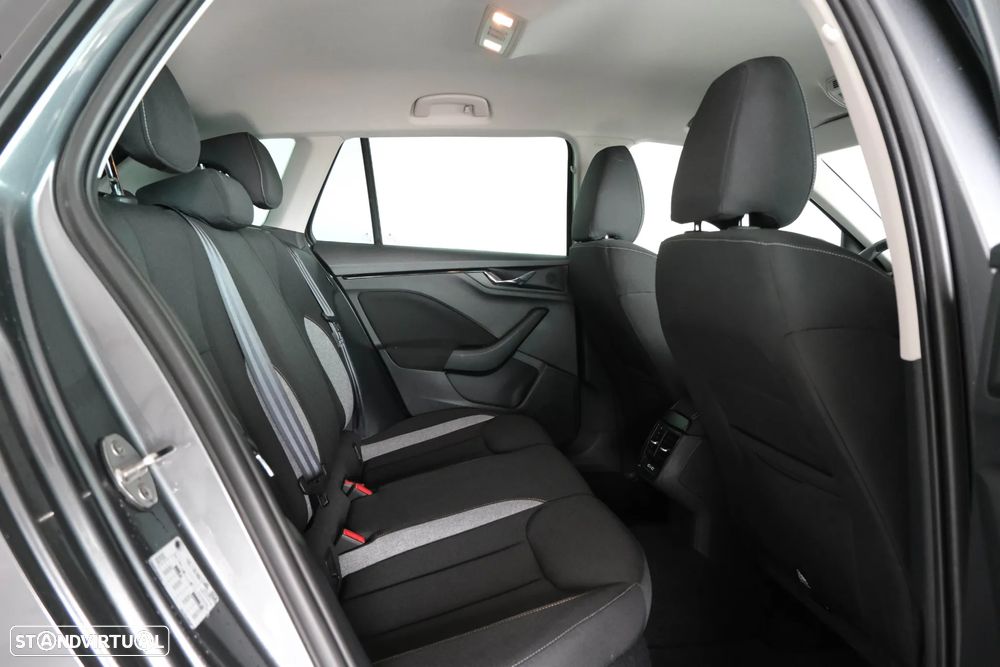 Skoda Kamiq 1.0 TSI Style DSG - 38