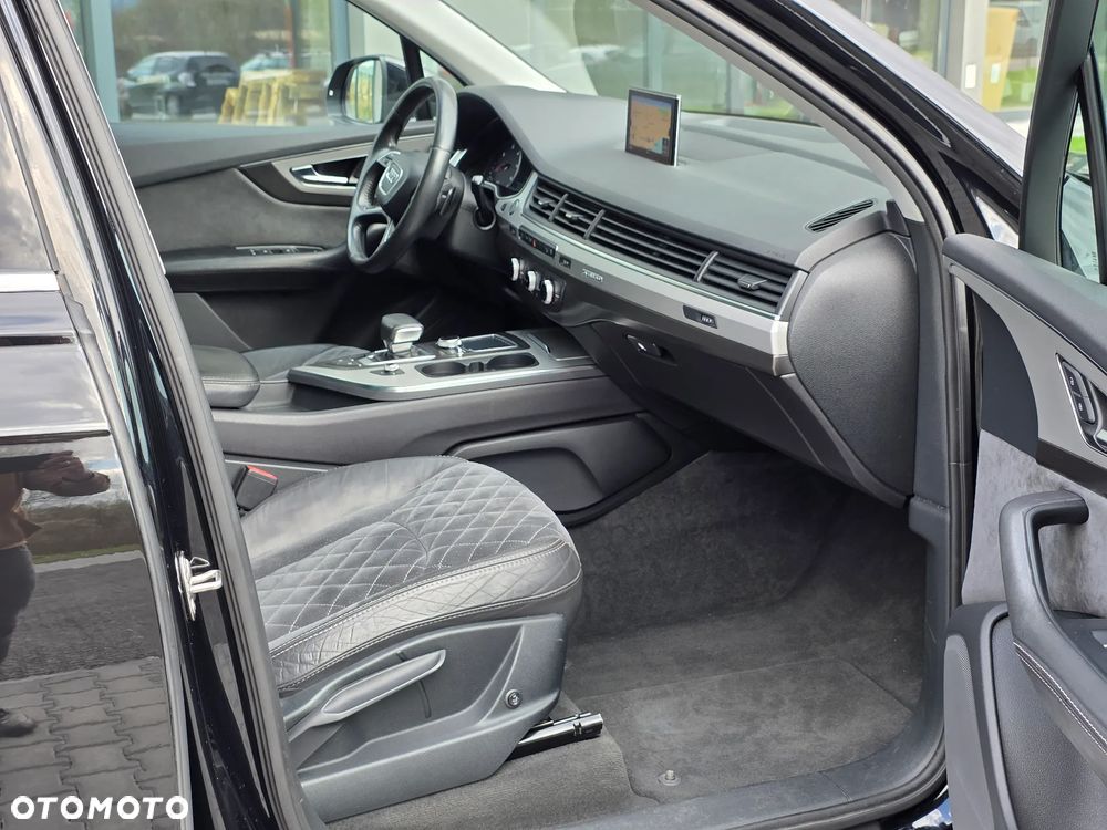 Audi Q7 - 9