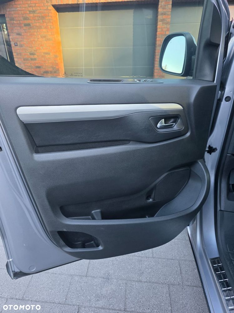 Toyota Proace Verso 2.0 D4-D Long VIP - 19