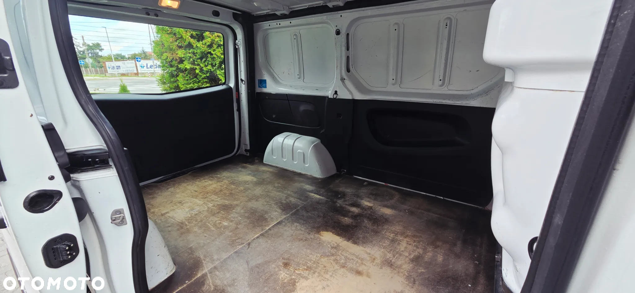Nissan NV300 TRAFIC VIVARO - 27