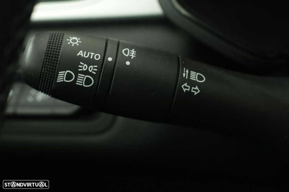 Renault Captur 1.0 TCe Techno Bi-Fuel - 17