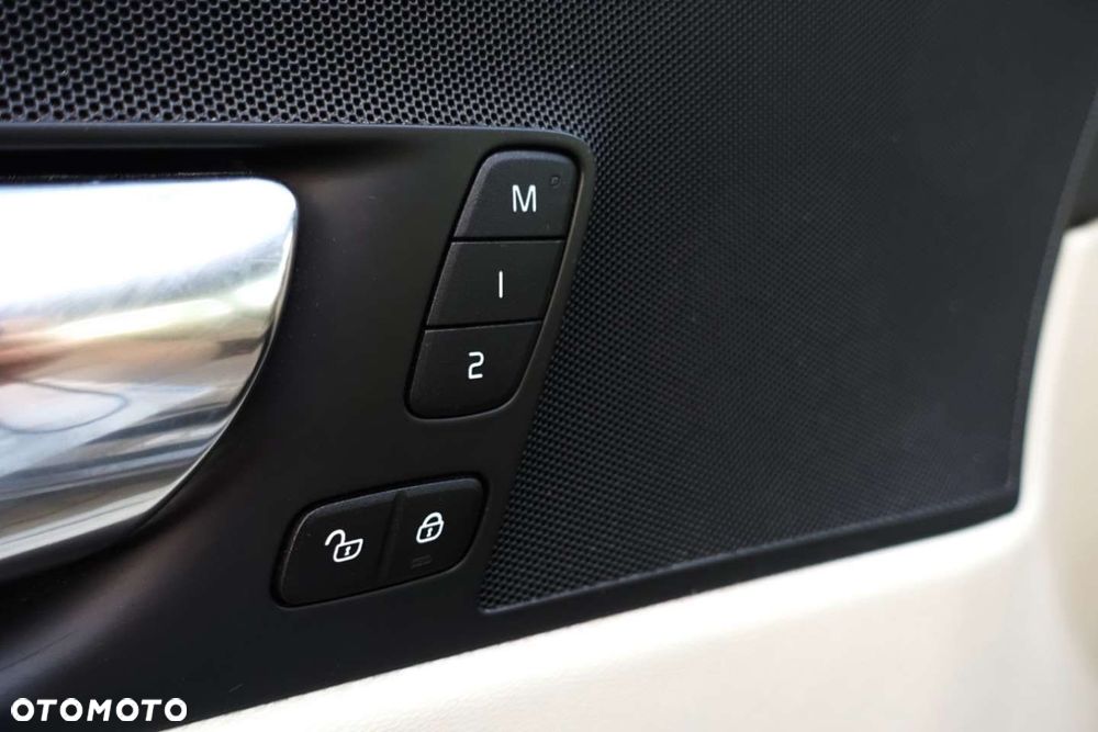 Volvo XC 60 - 16