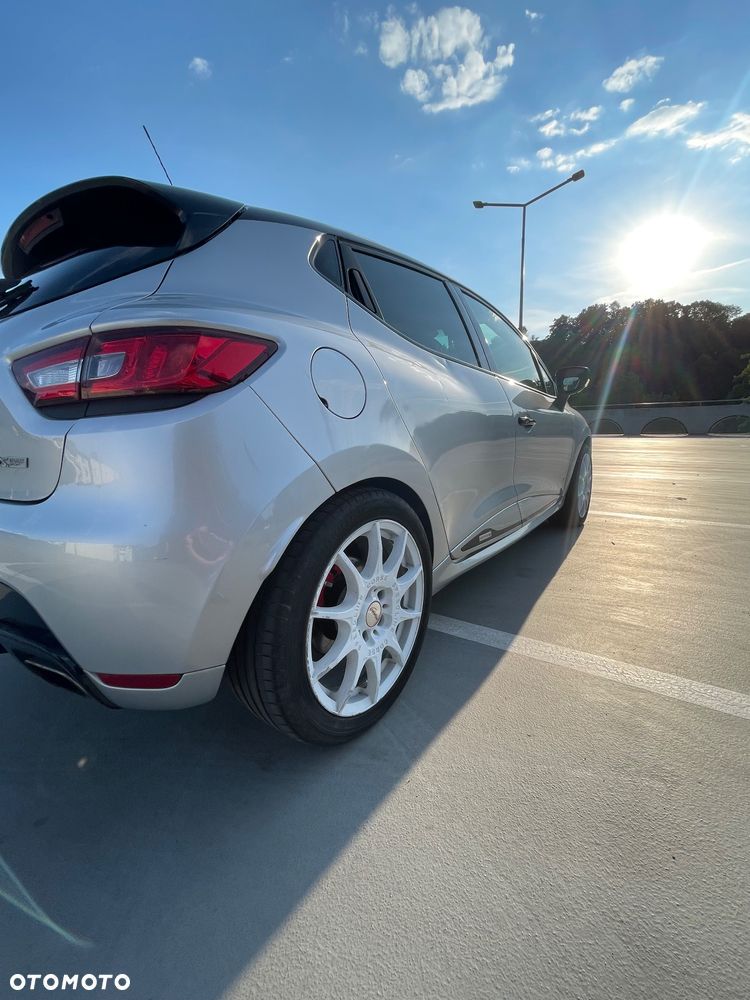 Renault Clio - 5