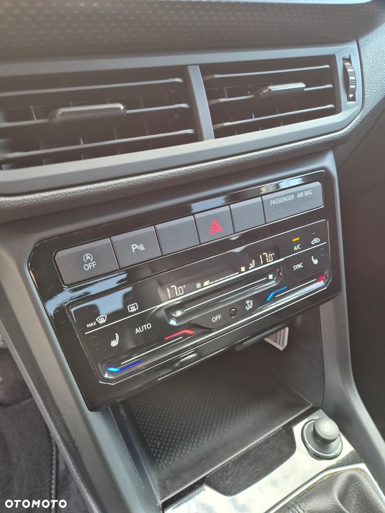 Volkswagen T-Cross - 18
