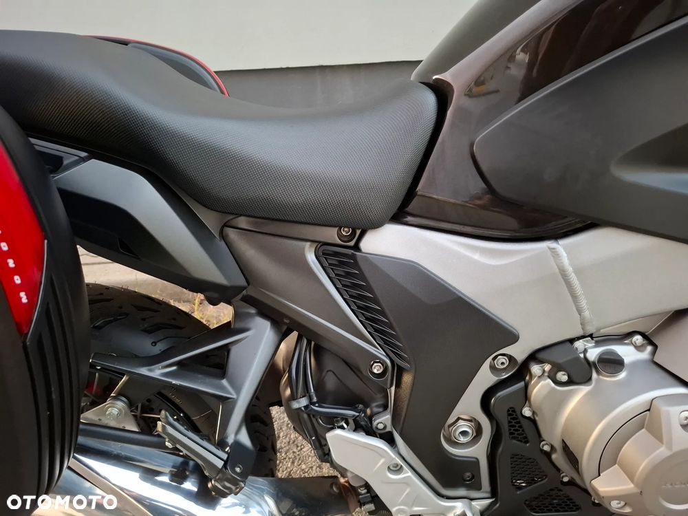 Honda VFR - 20