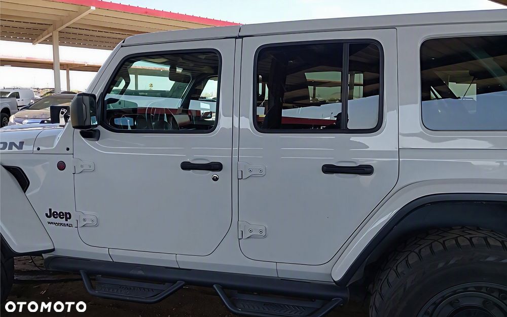 Jeep Wrangler - 5