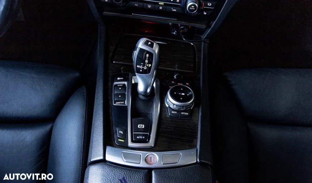 BMW Seria 7 740i - 10