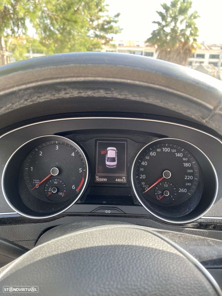 VW Passat 1.6 TDI Confortline - 2
