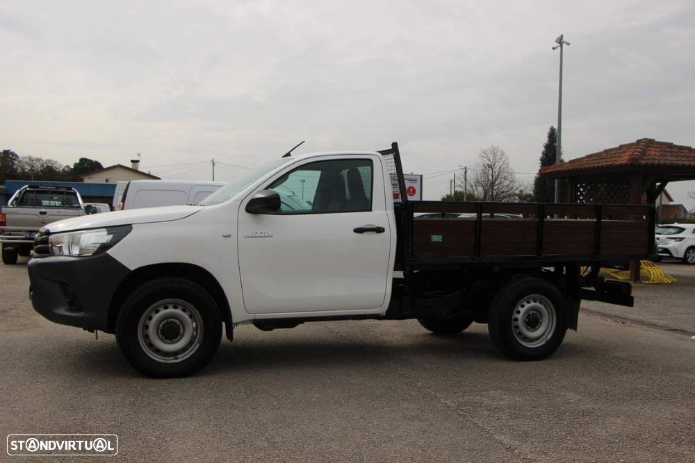 Toyota Hilux 2.4 D-4D 4WD CS CH - 5