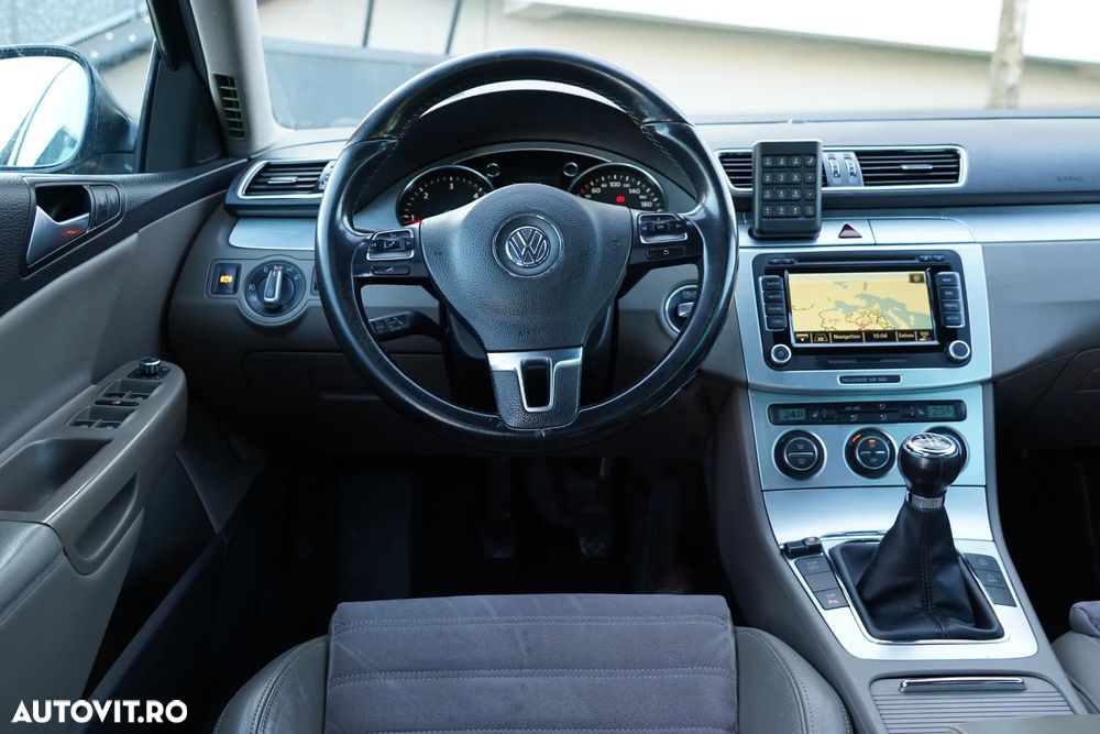 Volkswagen Passat Variant 2.0 TDI Highline DPF - 9