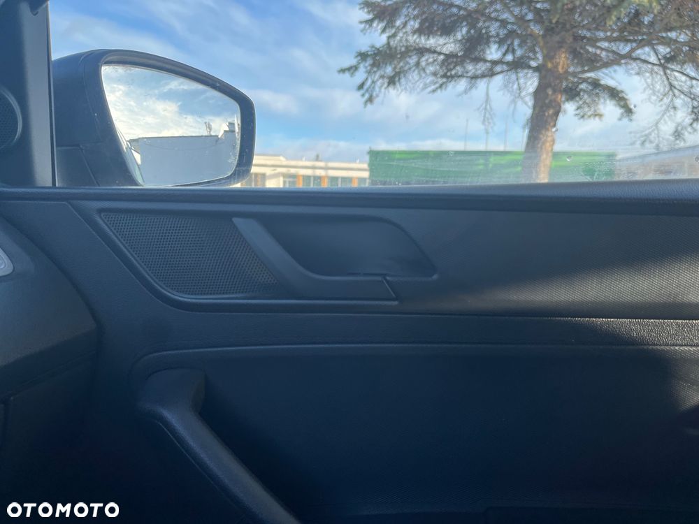 Skoda RAPID 1.6 TDI DPF Active Max - 18