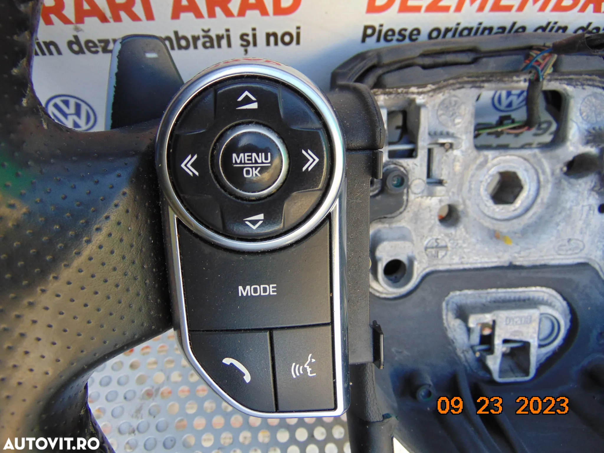 Volan Range Rover Sport 2013-2022 l494 Discovery 5 volan cu comenzi - 5