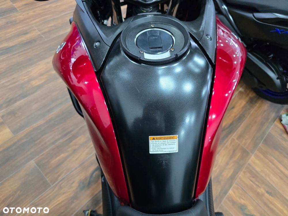 Suzuki DL - 10