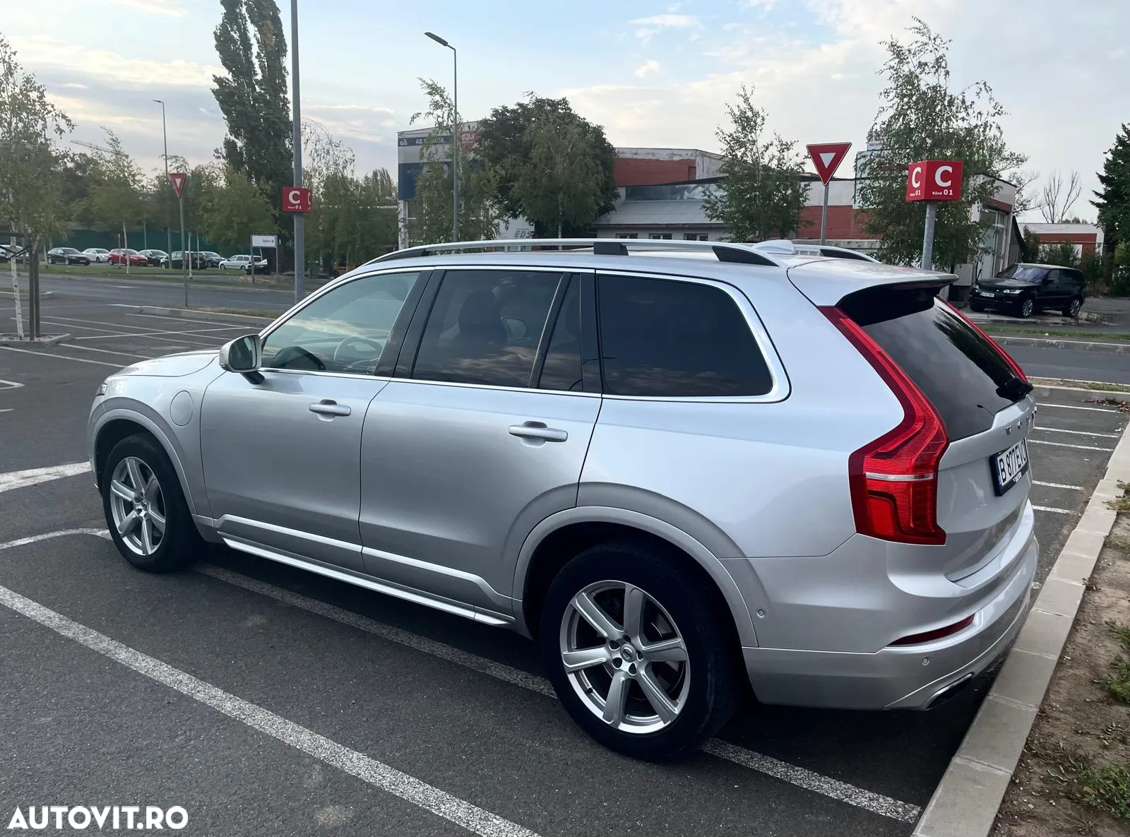Volvo XC 90 - 19