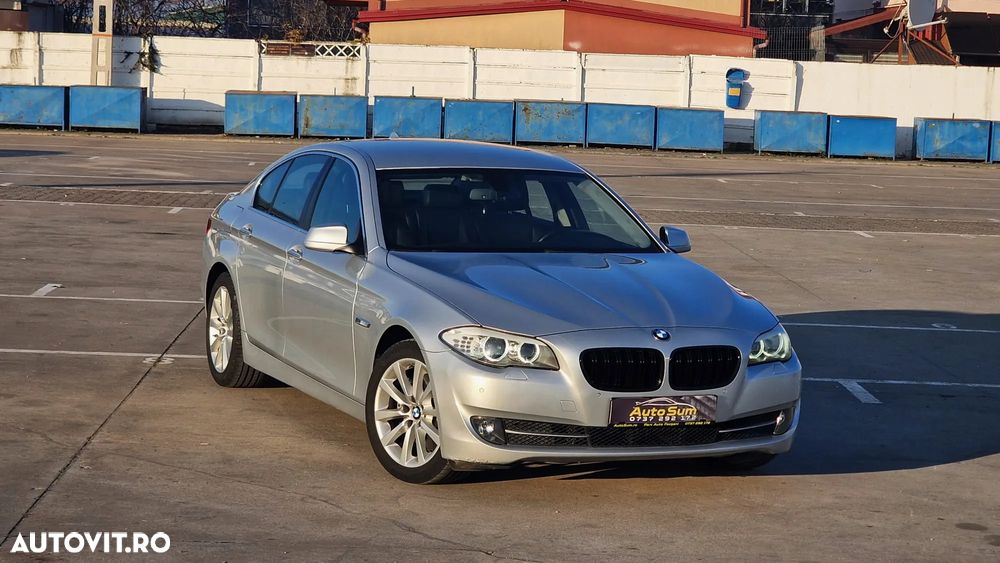 BMW Seria 5 525d xDrive AT - 22