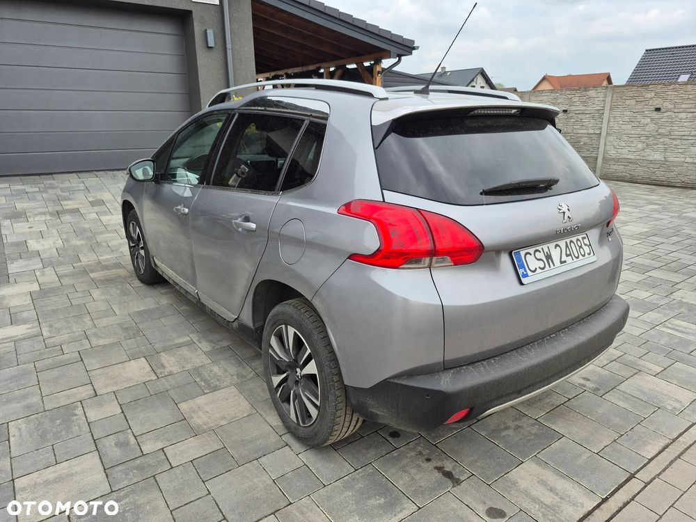 Peugeot 2008 1.6 e-HDi Allure S&S - 4