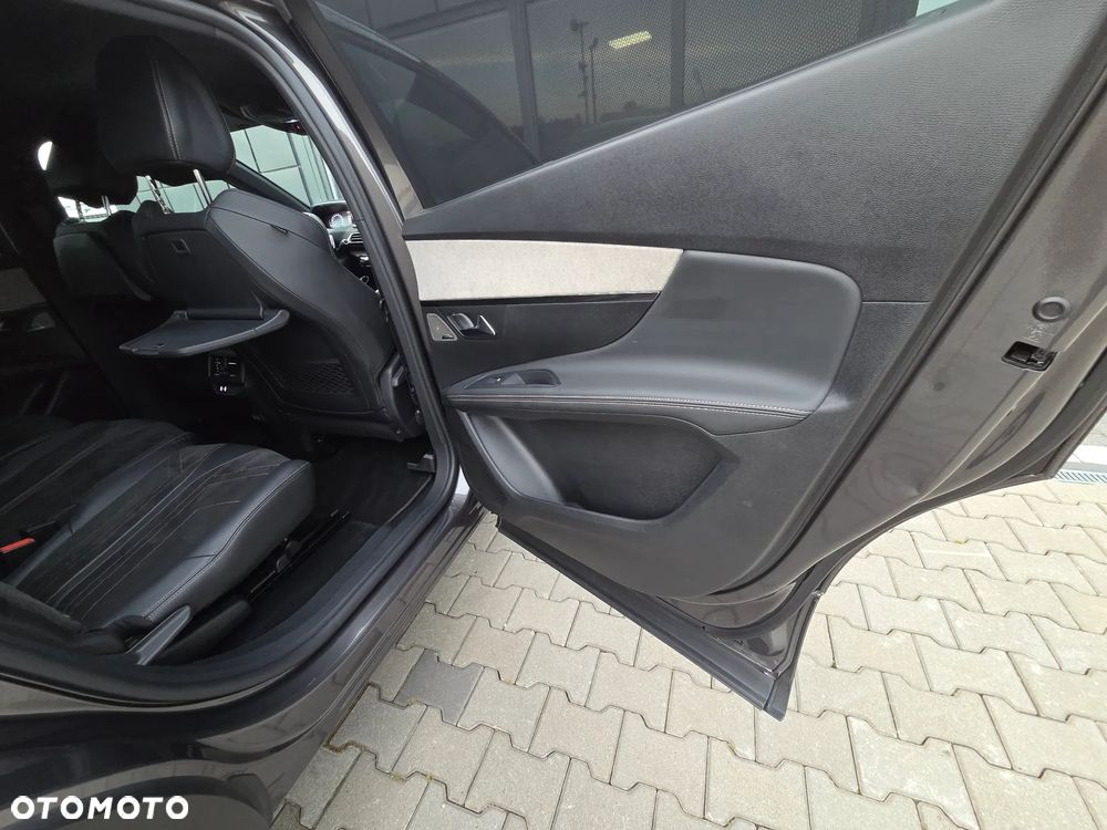Peugeot 5008 2.0 BlueHDI GT S&S EAT8 - 36