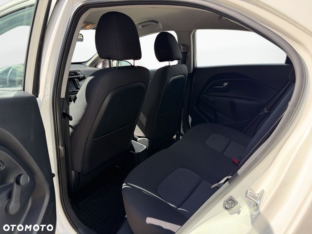 Kia Rio 1.2 M - 28