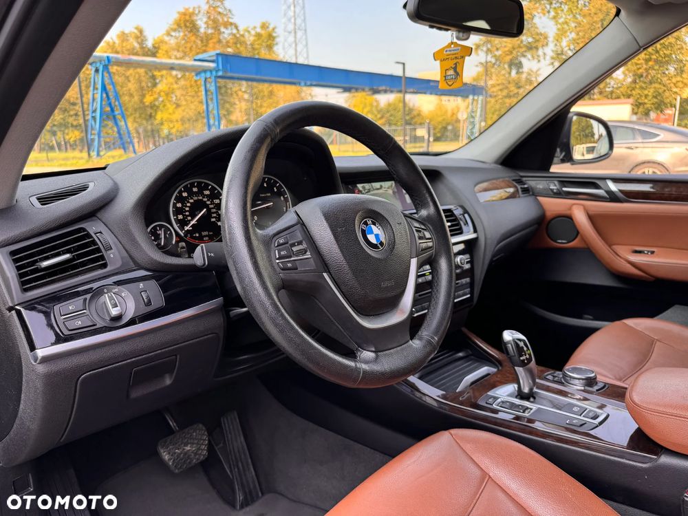 BMW X3 28i xDrive - 17