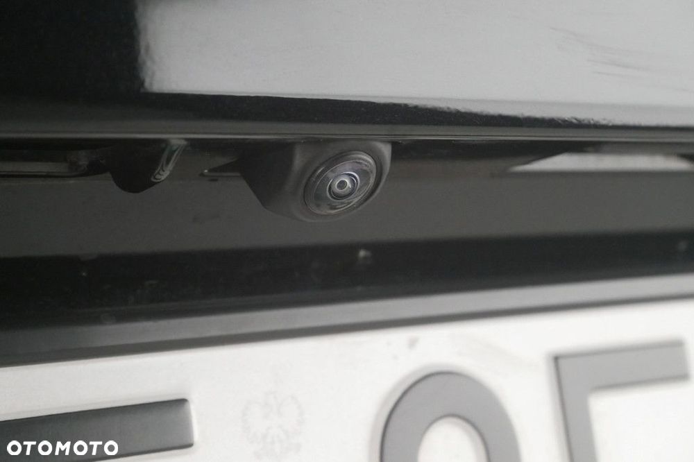 Toyota Corolla Cross 2.0 Hybrid Style - 17