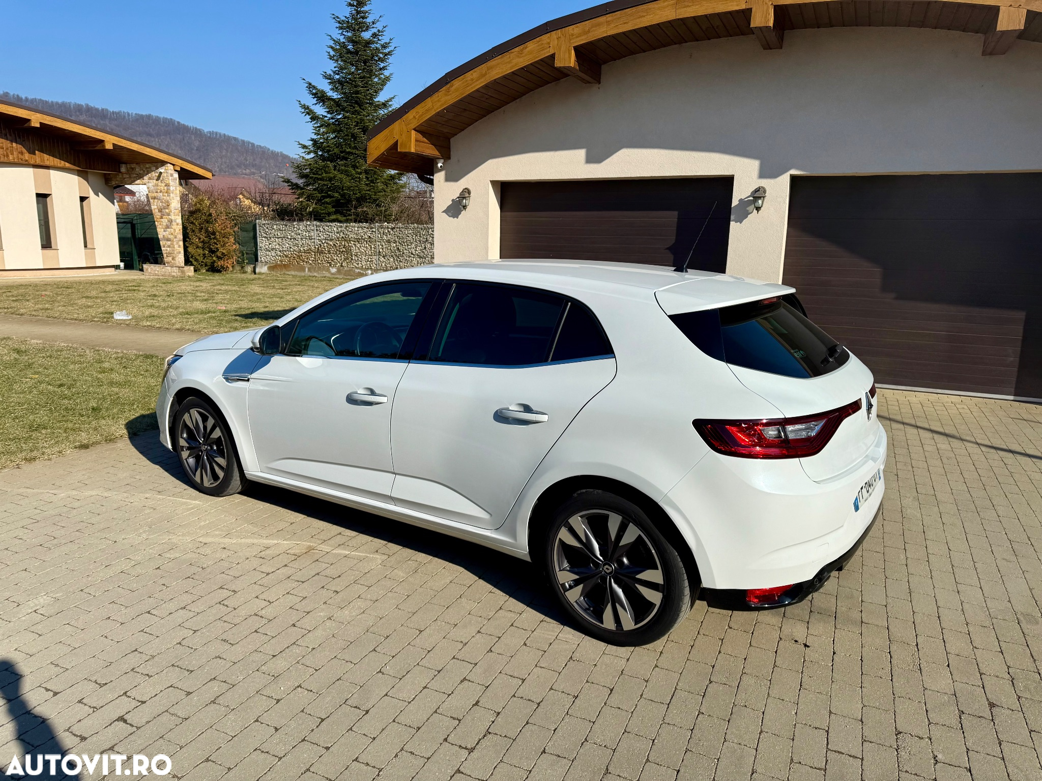 Renault Megane BLUE dCi EDC Intens - 3