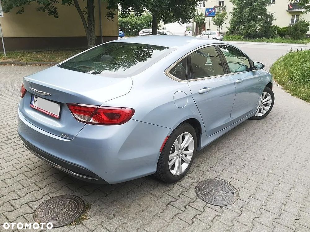 Chrysler 200 - 3