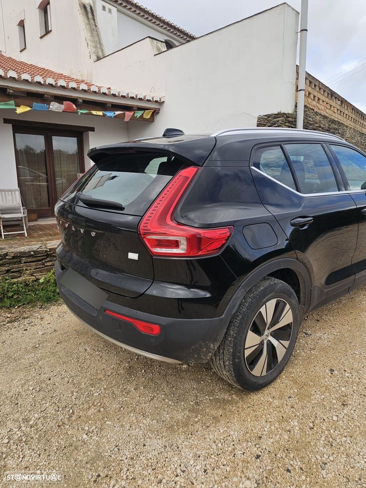 Volvo XC 40 1.5 T5 PHEV Momentum Plus - 2