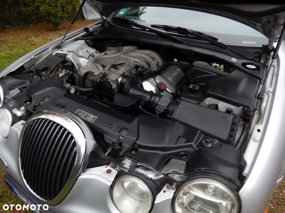 Jaguar S-Type - 25