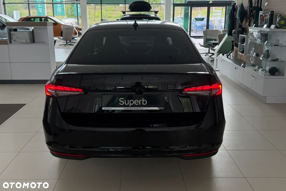 Skoda Superb 2.0 TSI Sportline DSG - 8