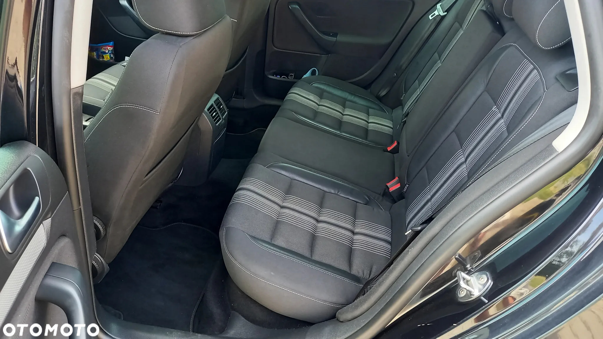 Volkswagen Golf VI 1.6 TDI Highline - 7