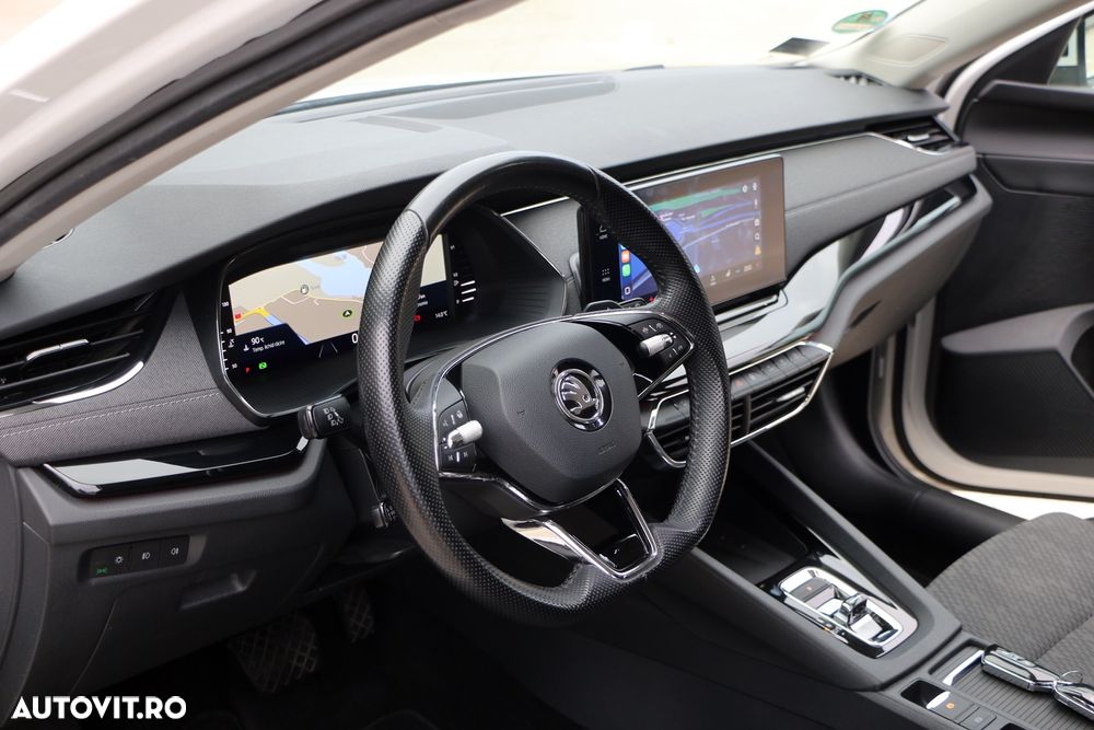 Skoda Octavia Combi 2.0 TDI DSG Sport Edition - 16