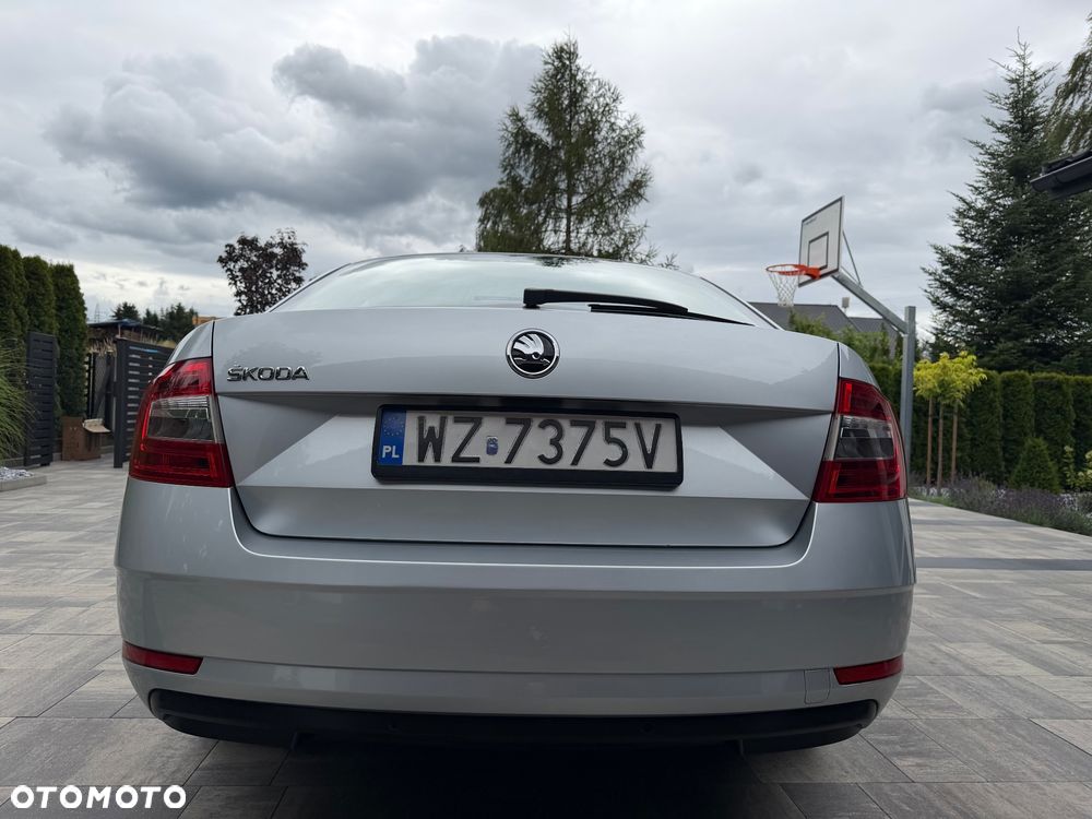 Skoda Octavia 2.0 TDI Ambition DSG - 3