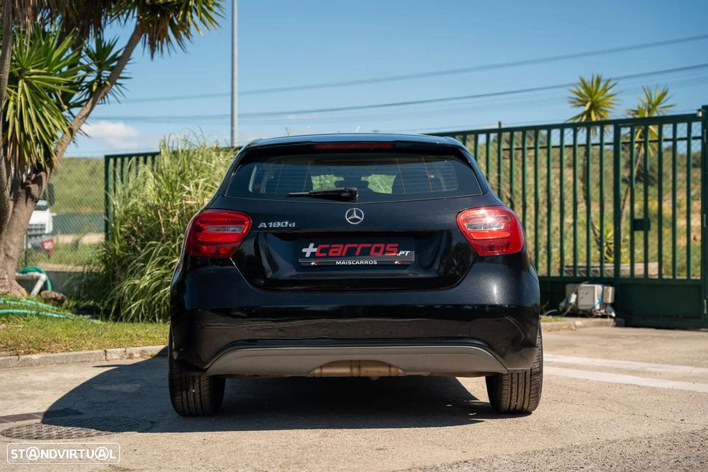 Mercedes-Benz A 180 d Fleet Pack Urban - 7