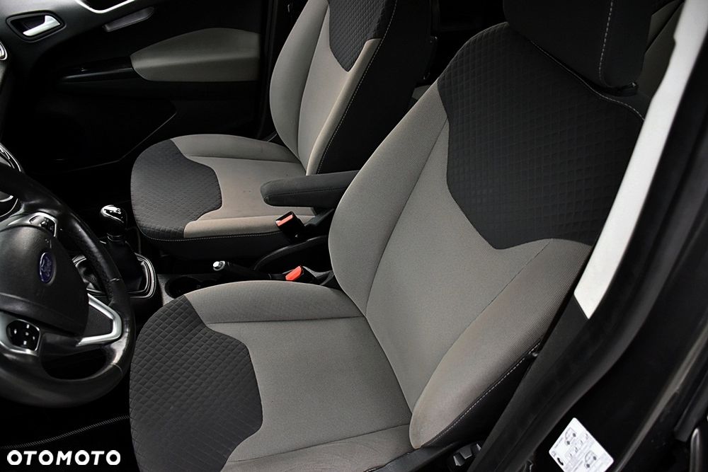 Ford Tourneo Courier 1.5 TDCi Trend - 6
