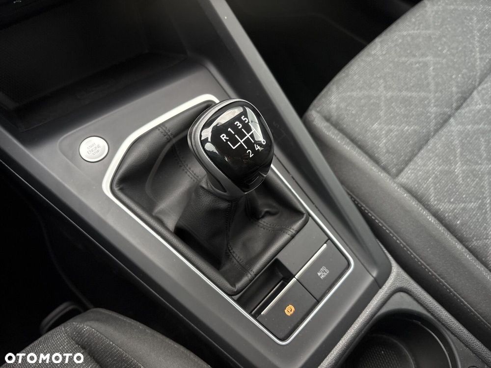 Volkswagen Golf 2.0 TDI Life - 25