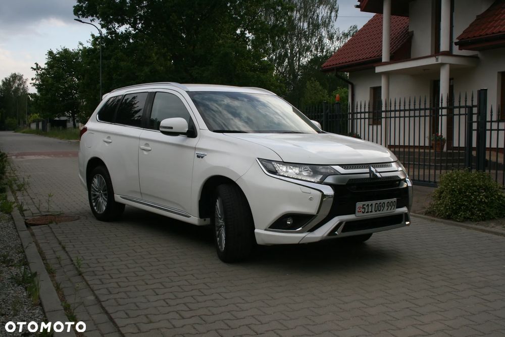 Mitsubishi Outlander - 5