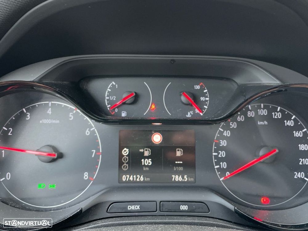 Opel Crossland 1.2 T GS Line - 3