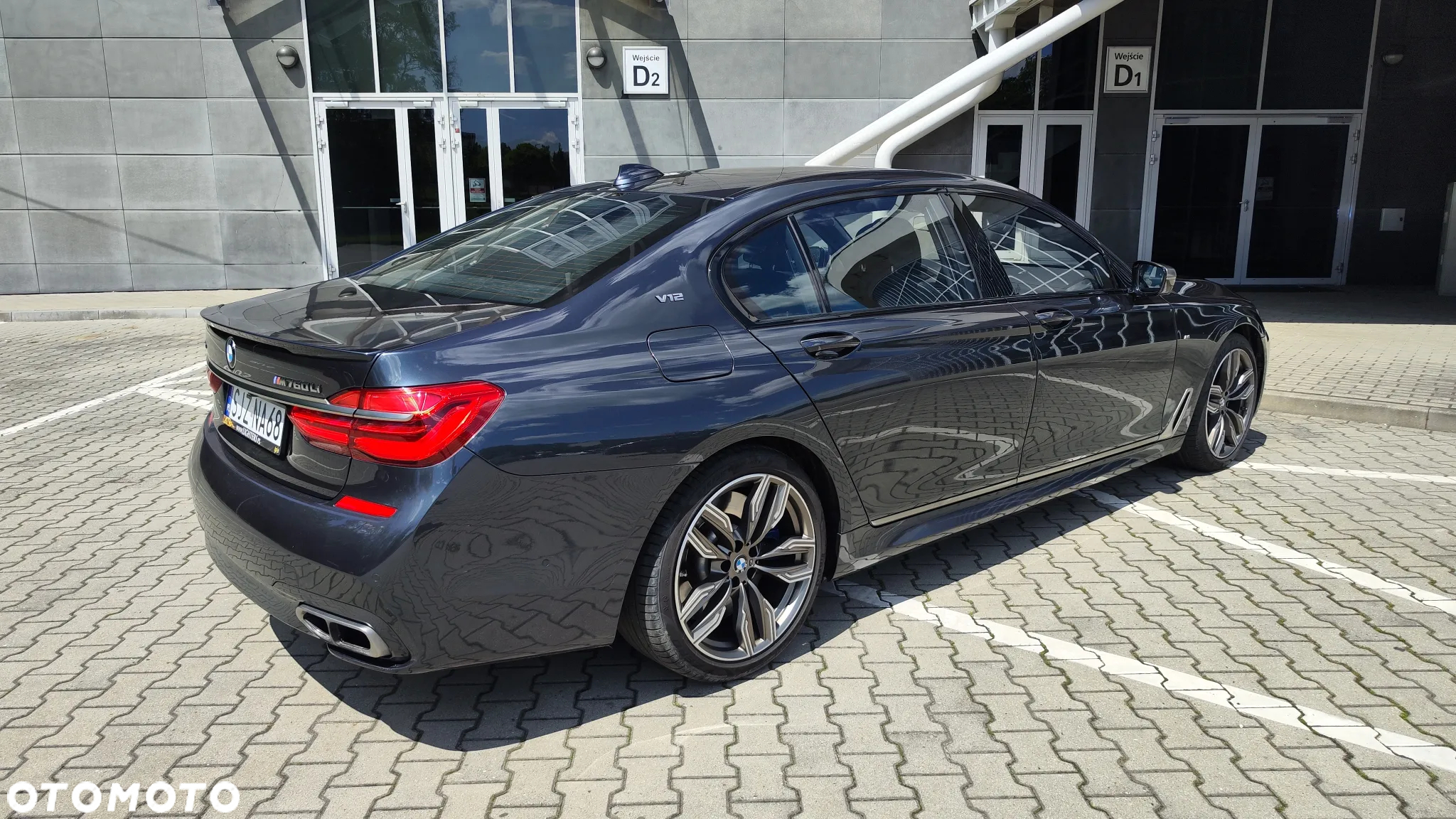 BMW Seria 7 M760Li xDrive V12 Excellence - 17