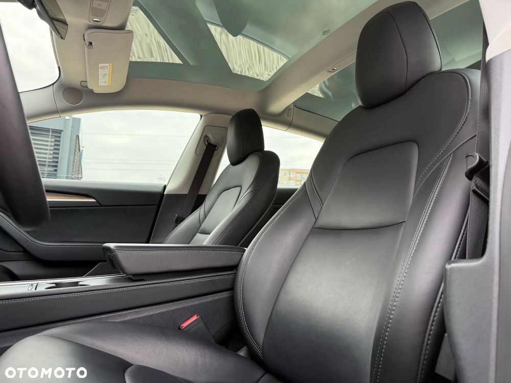 Tesla Model 3 Langstreckenbatterie Allradantrieb Dual Motor Performance - 12