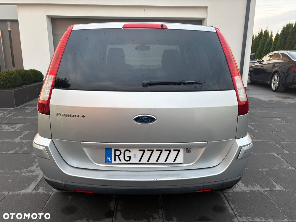 Ford Fusion - 4