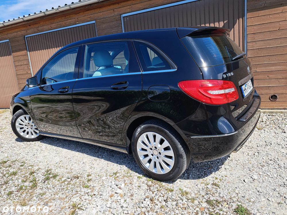 Mercedes-Benz Klasa B 180 (BlueEFFICIENCY) - 19